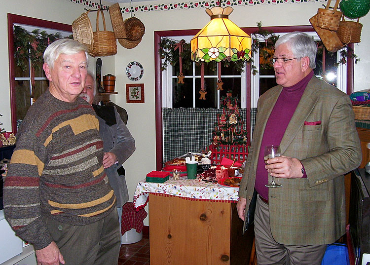 Holiday Party 2007 38